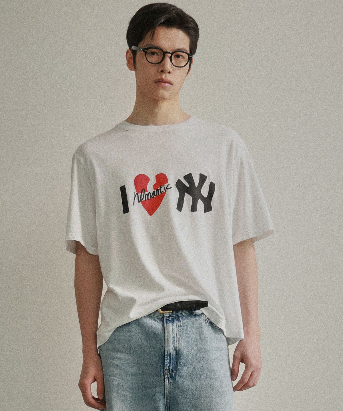비욘드클로젯(BEYOND CLOSET) 노맨틱 빈티지 워시드 반팔 티셔츠 화이트