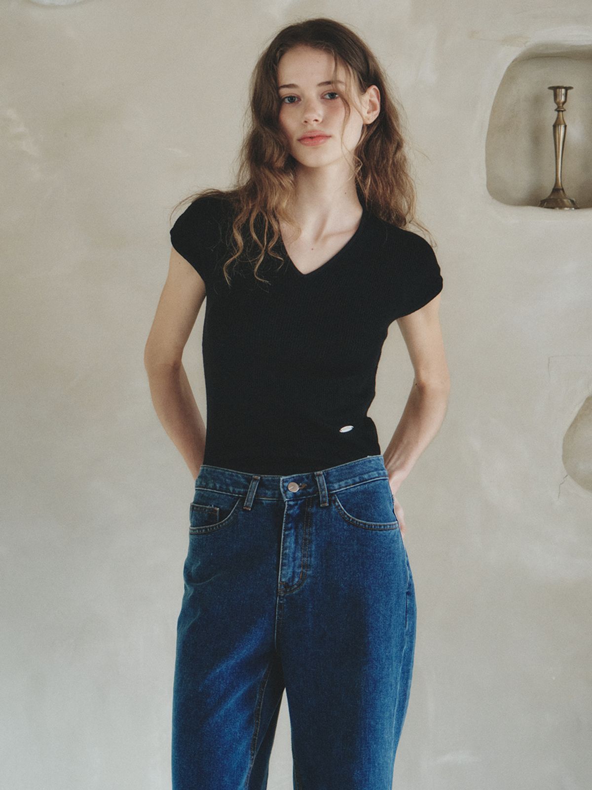 르니나(LENINA) LONDI v-neck wool knit_BLACK
