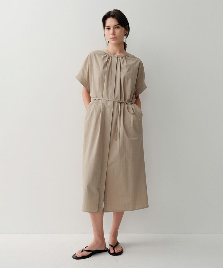 TALIA SHIRRING DRESS (BEIGE)