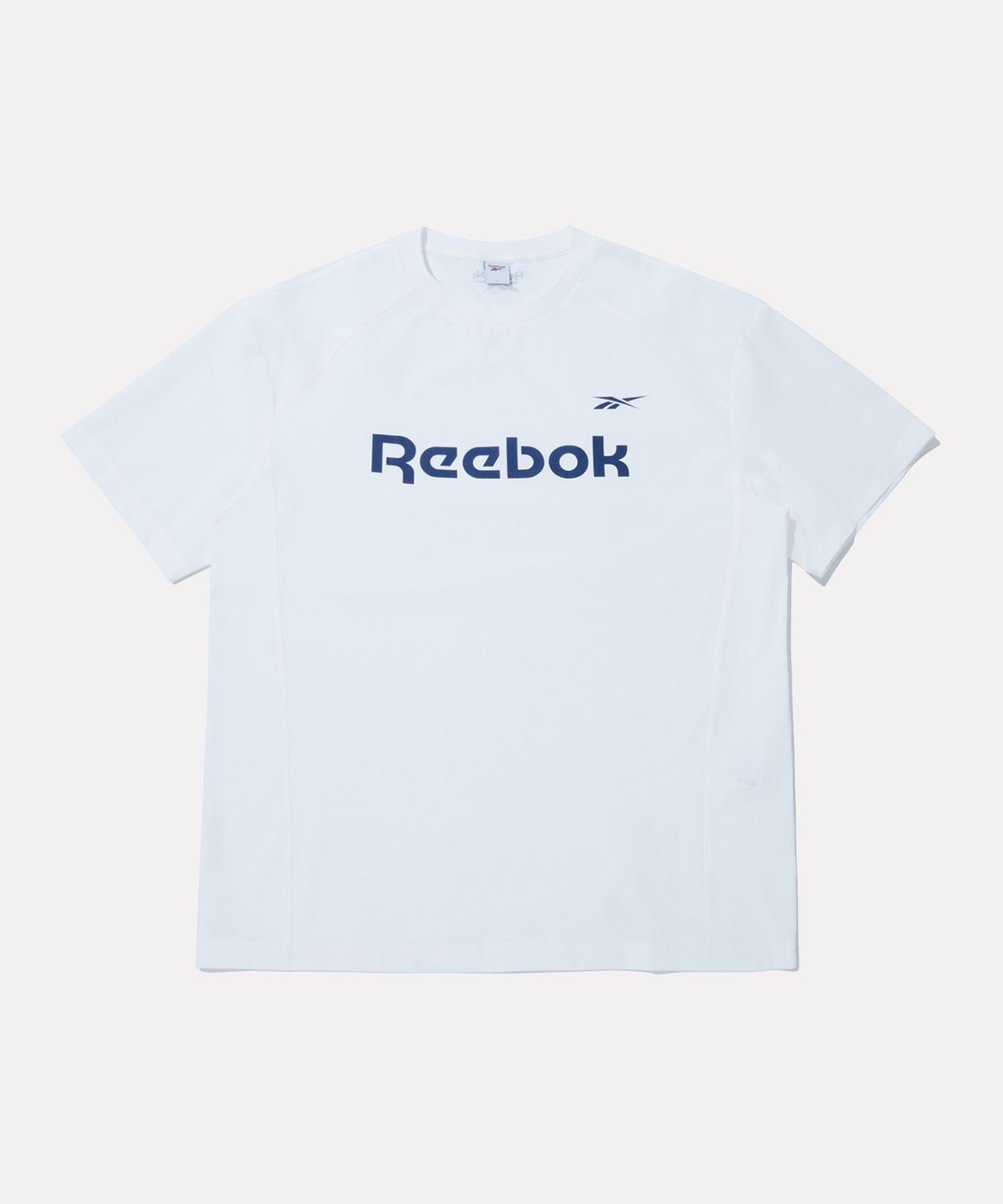 리복(REEBOK) 레터링 에어닷 반팔티 - 오프 화이트
