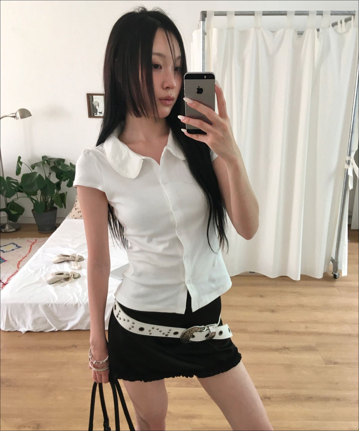미쏘(MIXXO) 오픈형 카라 반팔 티셔츠_MIWHWG633A