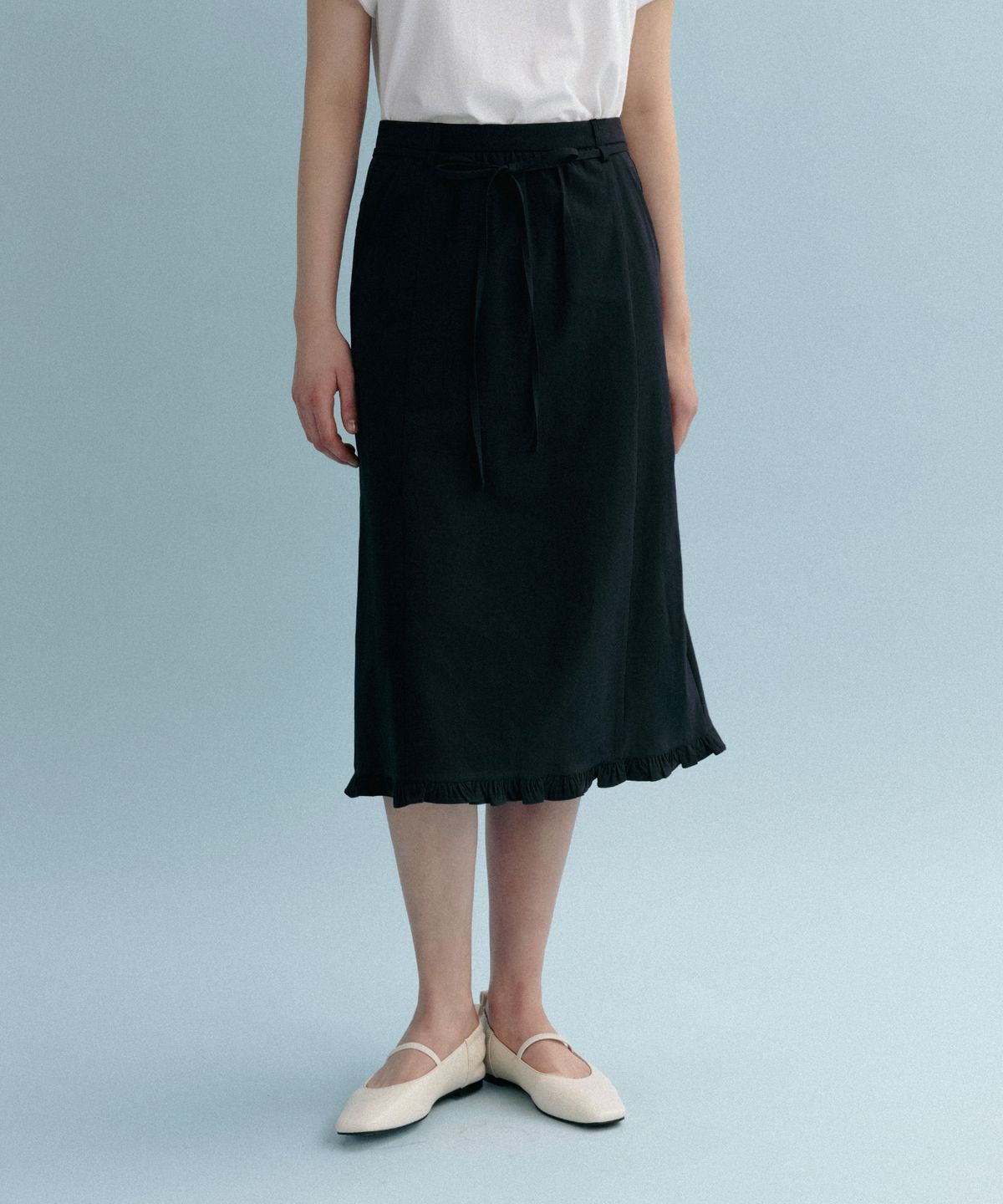 망고매니플리즈(MANGO MANY PLEASE) ELRA FRILL SKIRT_NAVY