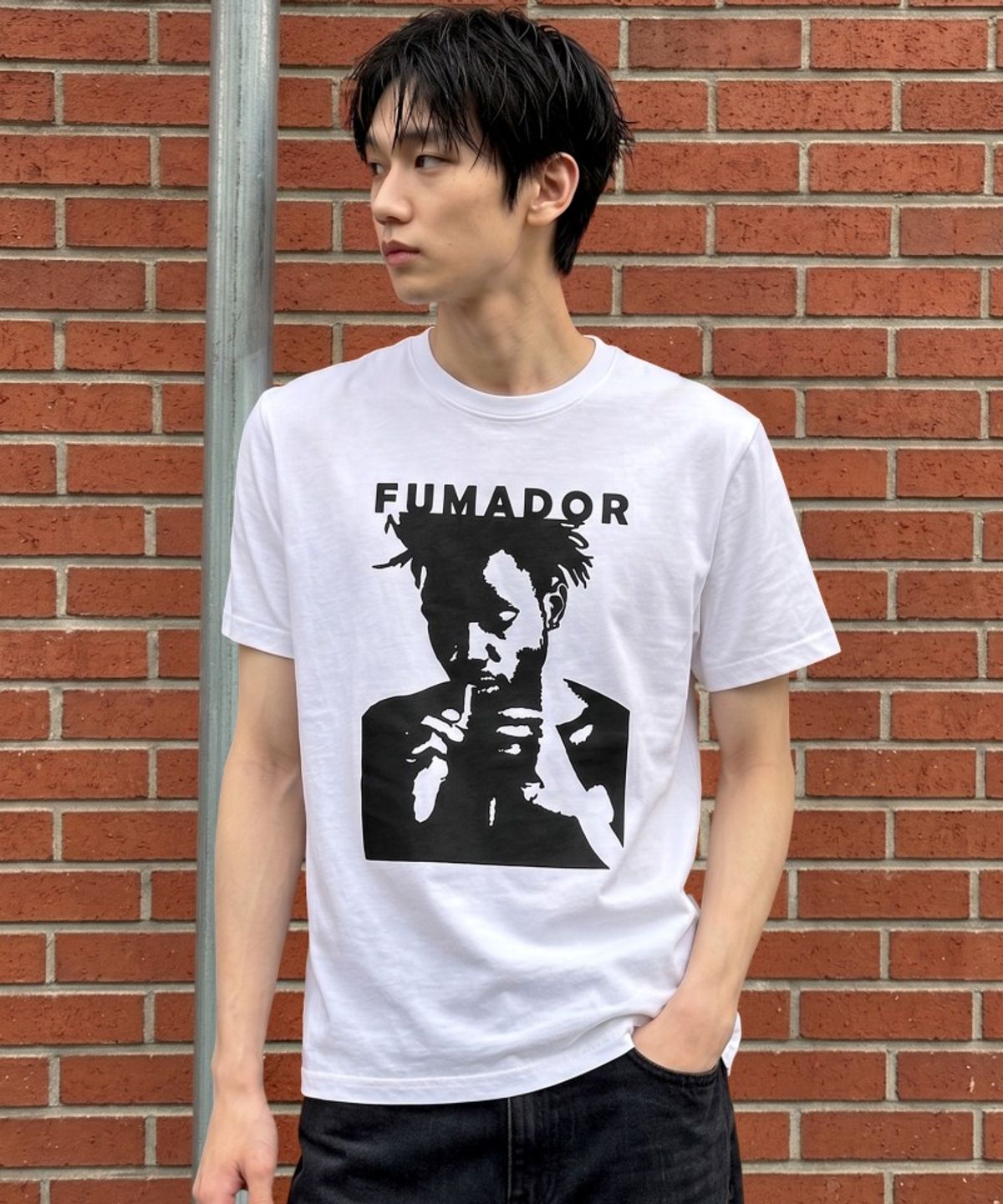 언더오프(UNDEROFF) 에센셜 스탠다드 푸마도르 반팔 티셔츠 화이트
