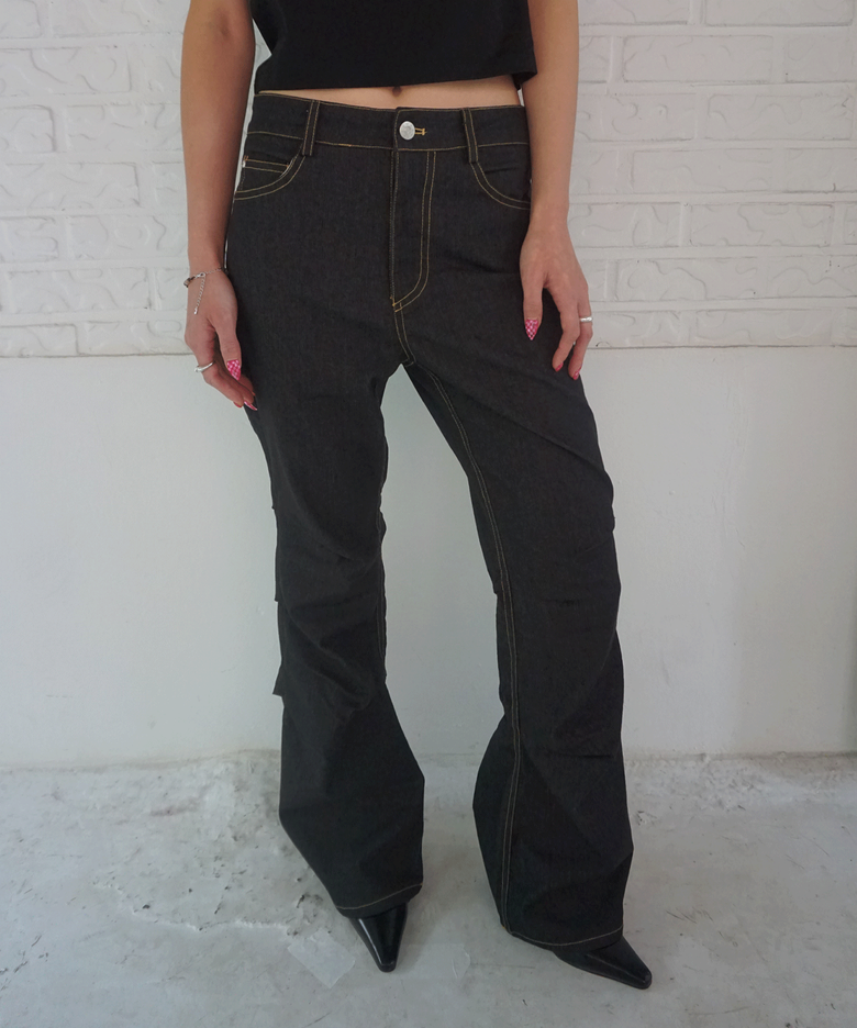 ke610c. Bootcut Shirring Denim Pants