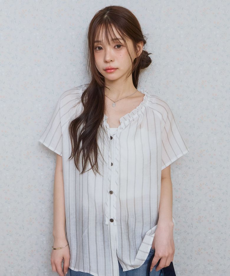 ke207. Frill Stripe Shirring Blouse Ivory