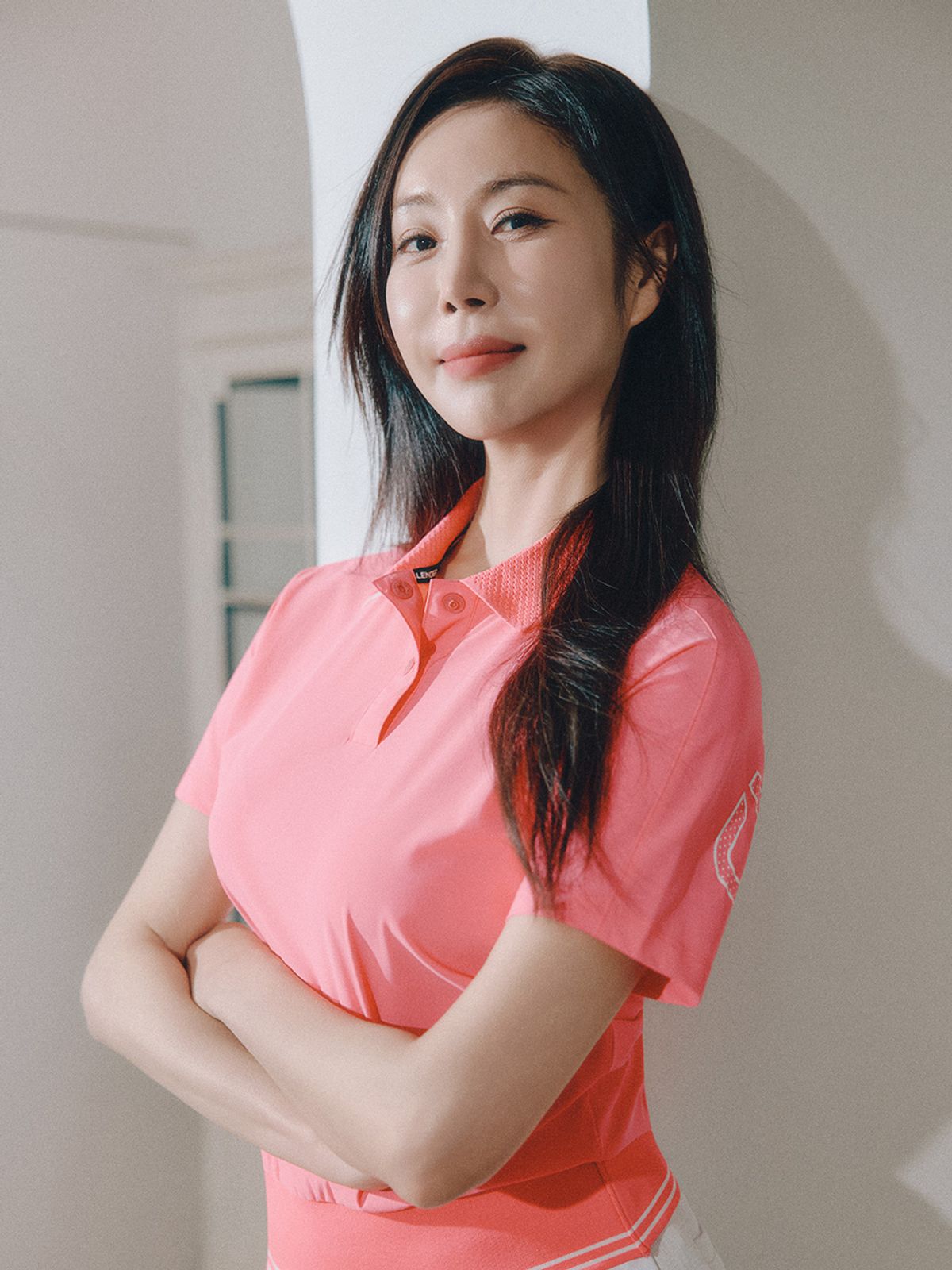 챌린저(CHALLENGER) 여성 쿨 저지 빅로고 카라 반팔 티셔츠 핫핑크
