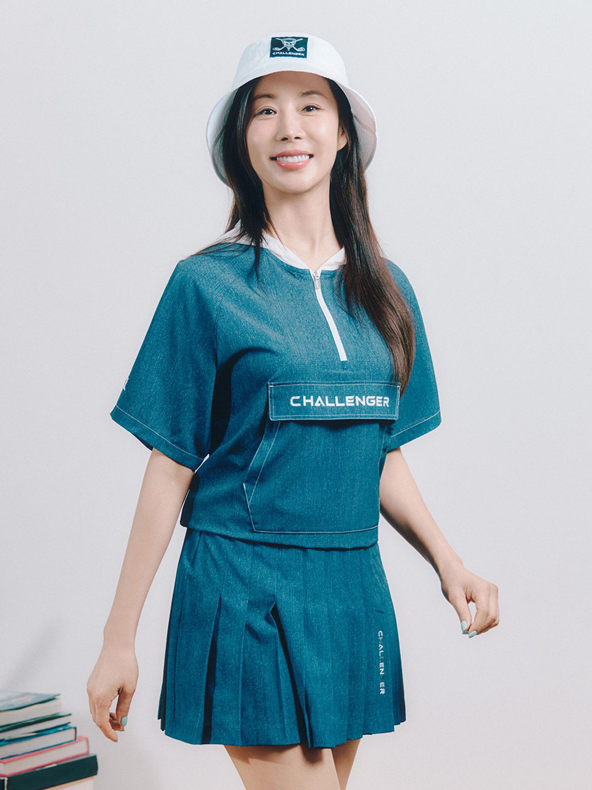 챌린저(CHALLENGER) 여성 에어패스 클라우드 패턴 후드 반팔 우븐탑 네이비