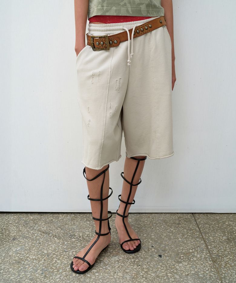 CUT-OFF DAMAGE SHORTS BEIGE