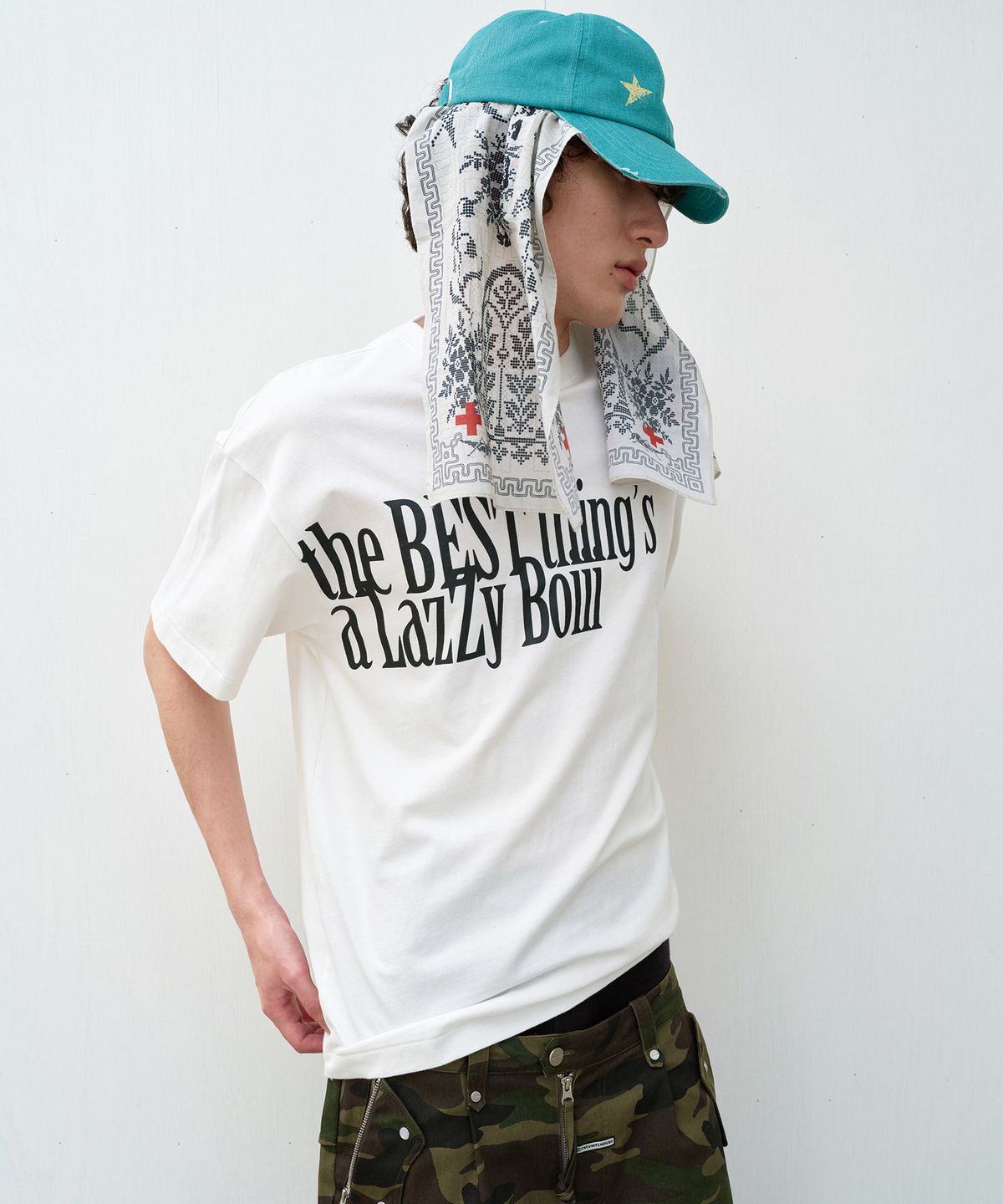 더바이닐하우스(THEVINYLHOUSE) THE LAZY TEE WHITE