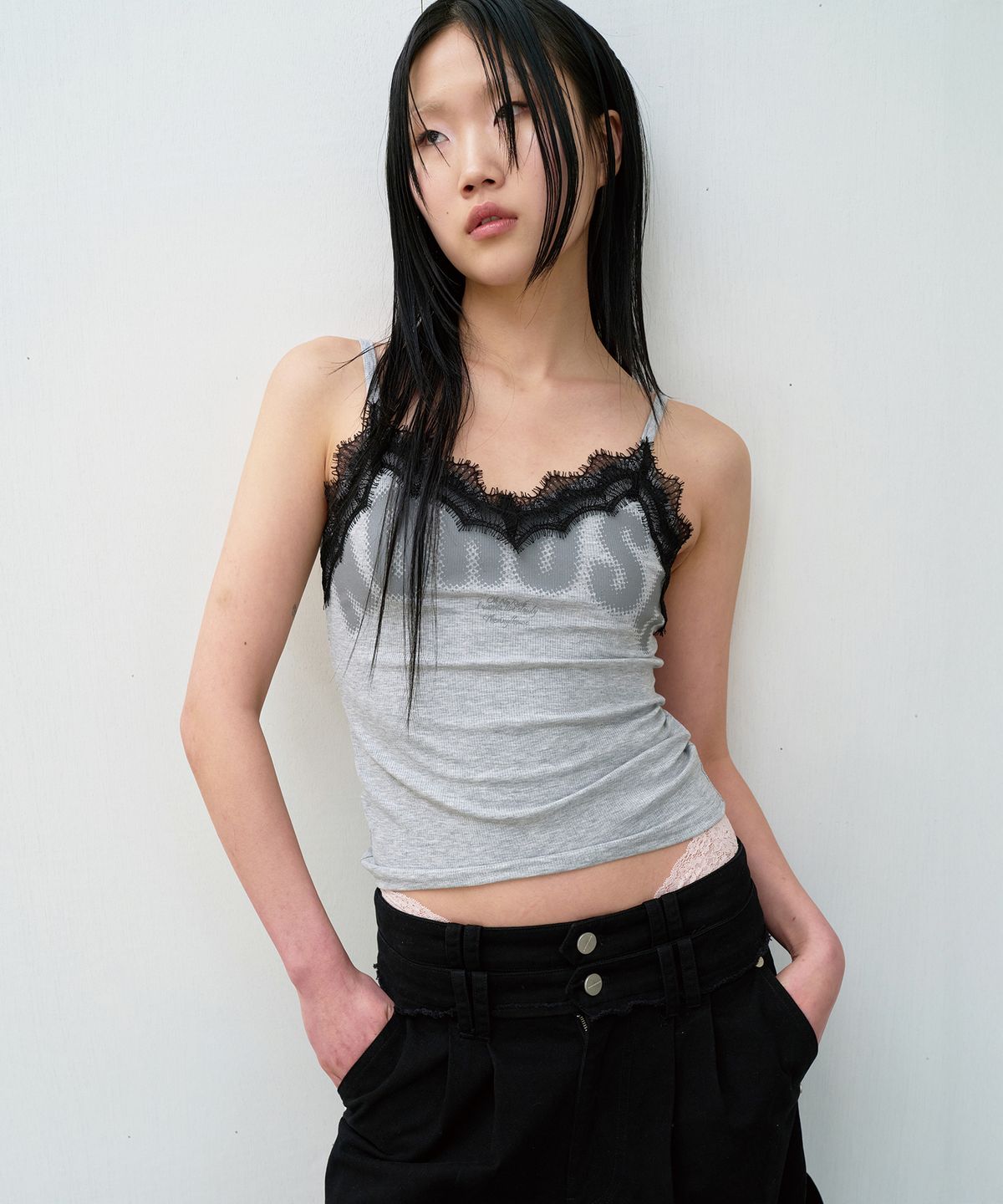 더바이닐하우스(THEVINYLHOUSE) NO RUSH LACE SLEEVELESS (W) GREY