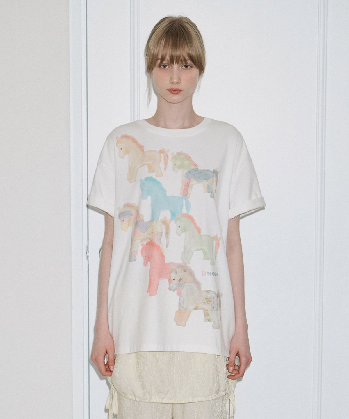 시눈(SINOON) Tiny Ponies T-Shirt (Ivory)