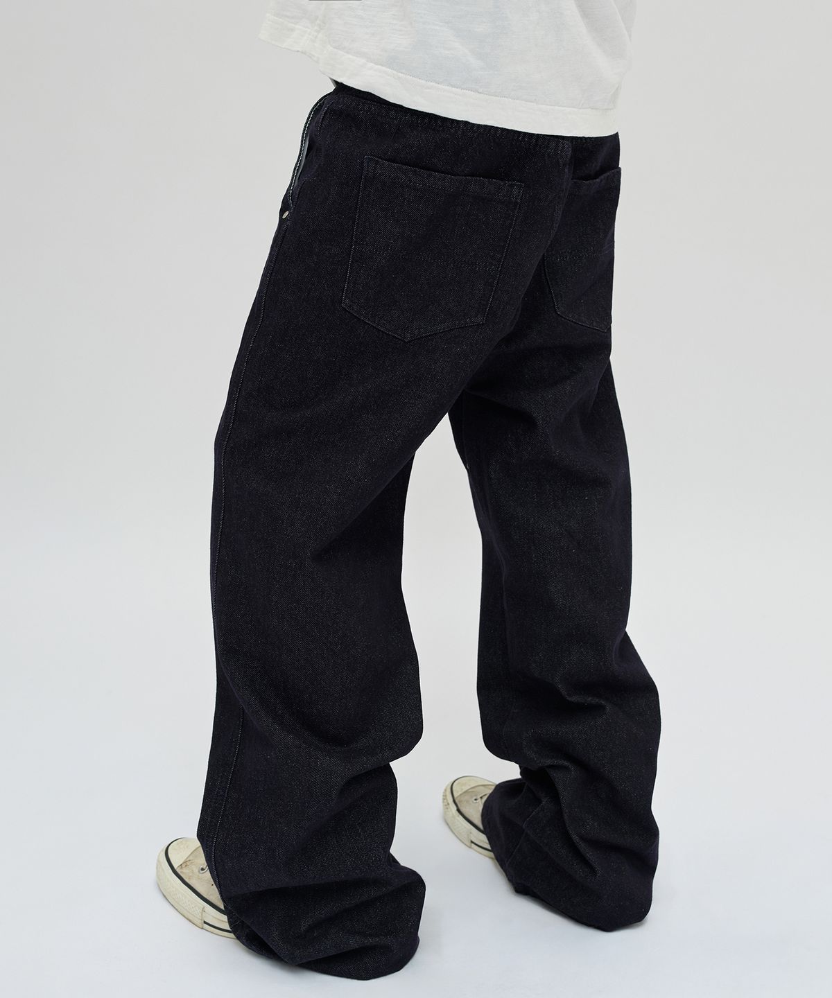 스웨이드(SUADE) CURVED FLARE DENIM [RAW INDIGO]
