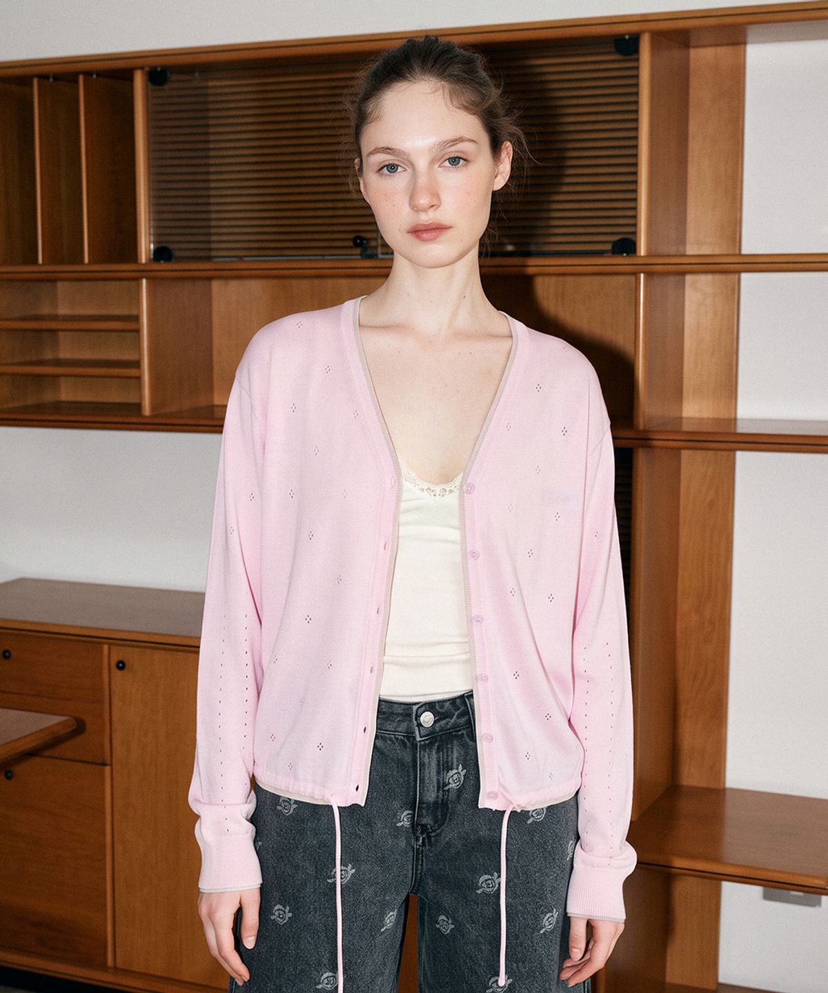 시눈(SINOON) V Neck String Punching Cardigan (Light Pink)