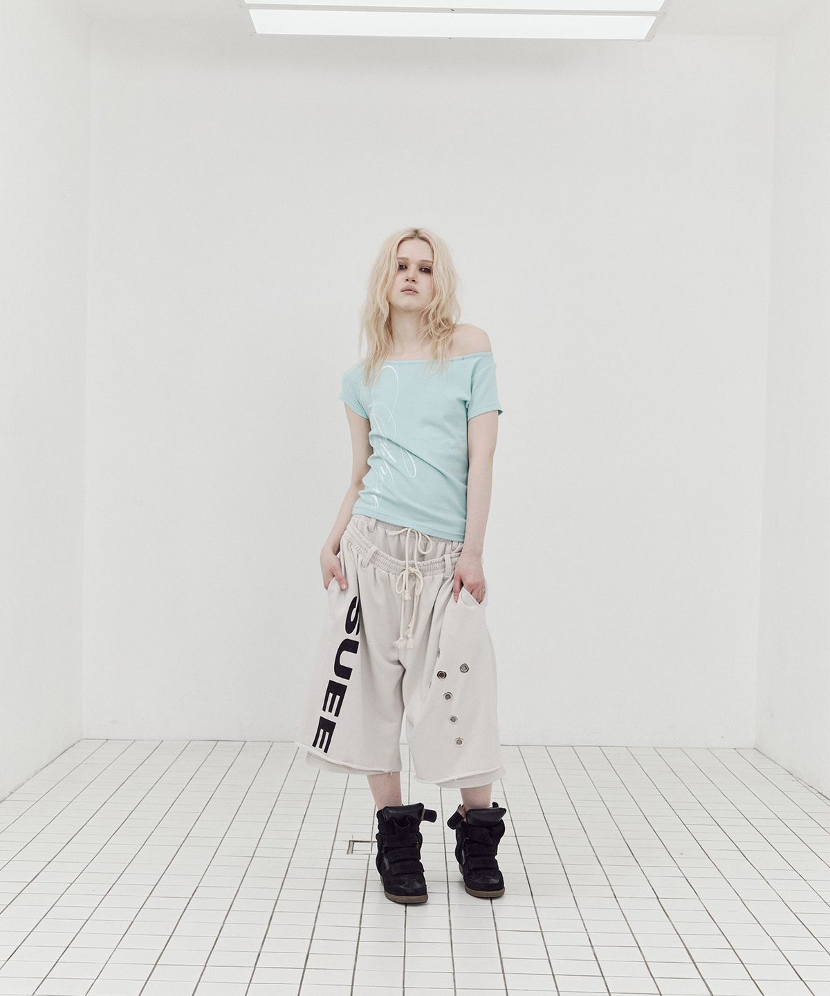 셋업이엑스이(SETUP-EXE) DOUBLE LAYERED BERMUDA PANTS / BEIGE