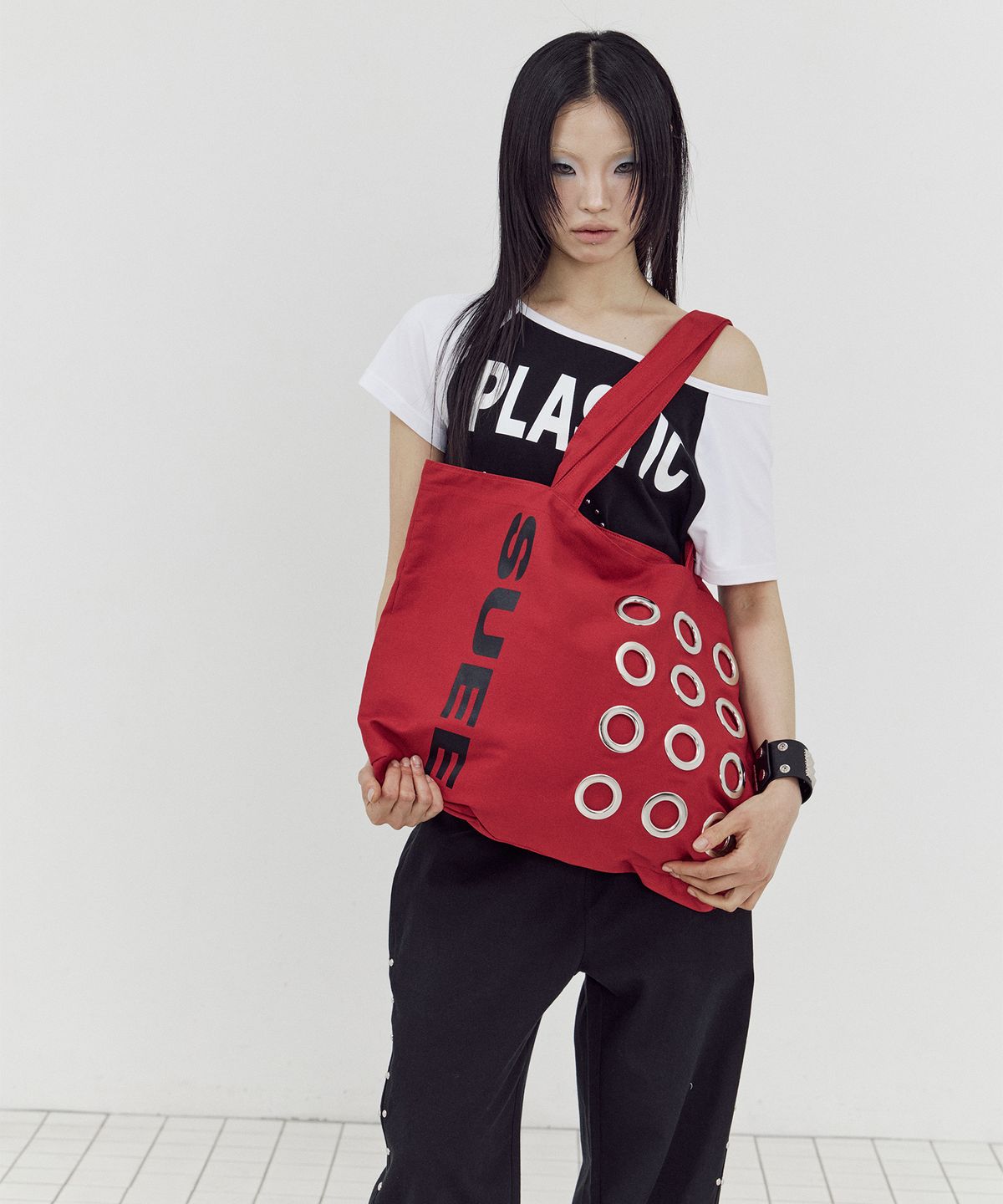 셋업이엑스이(SETUP-EXE) BULLET HOLE SHOPPER BAG / RED