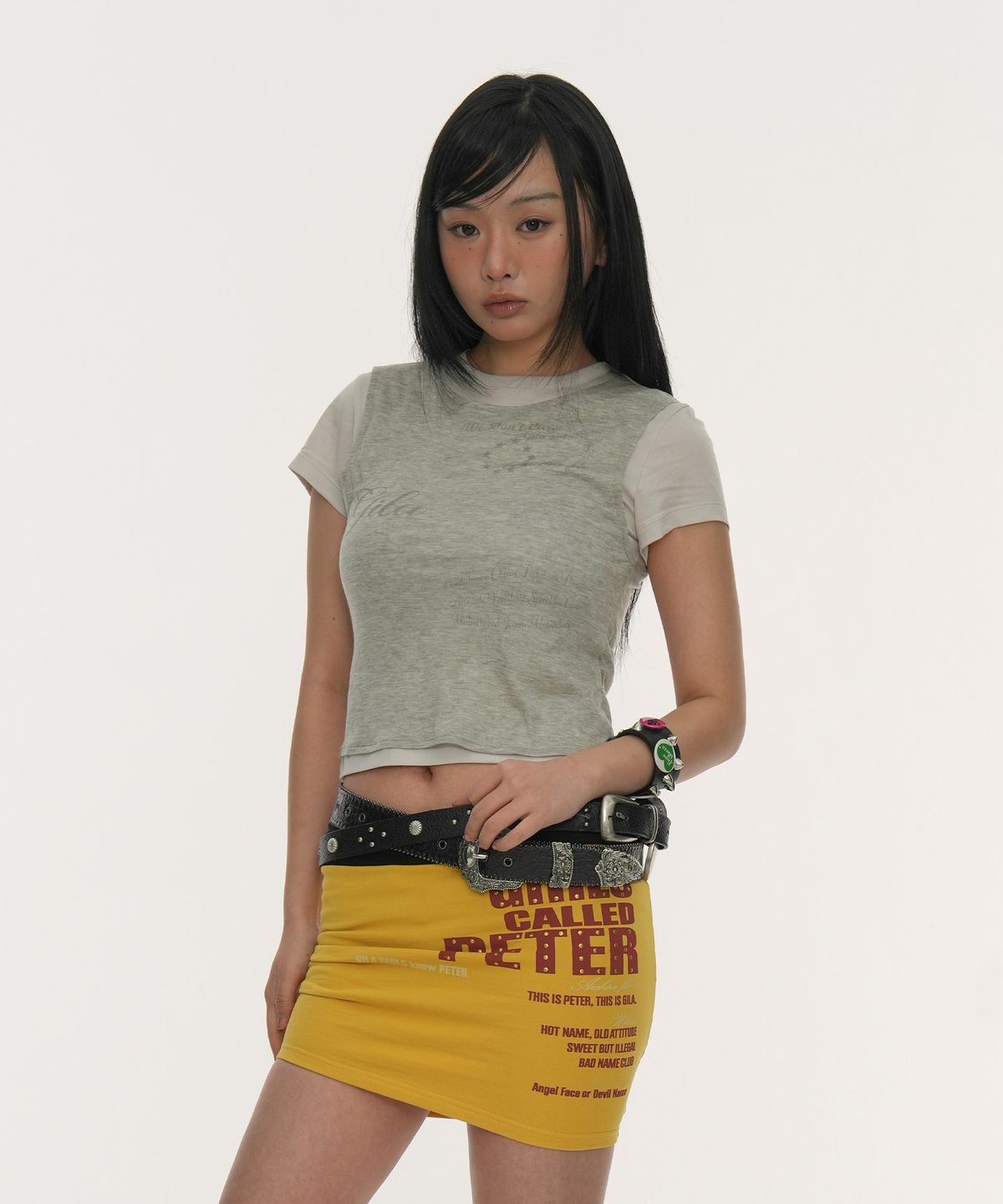 길라아카이브(GILAARCHIVE) LAYERED DOODLE SHEER CROP T-SHIRTS_GREY