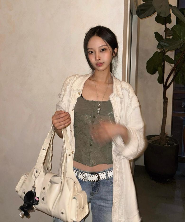LOTSYOU_Twisty Bag IVORY