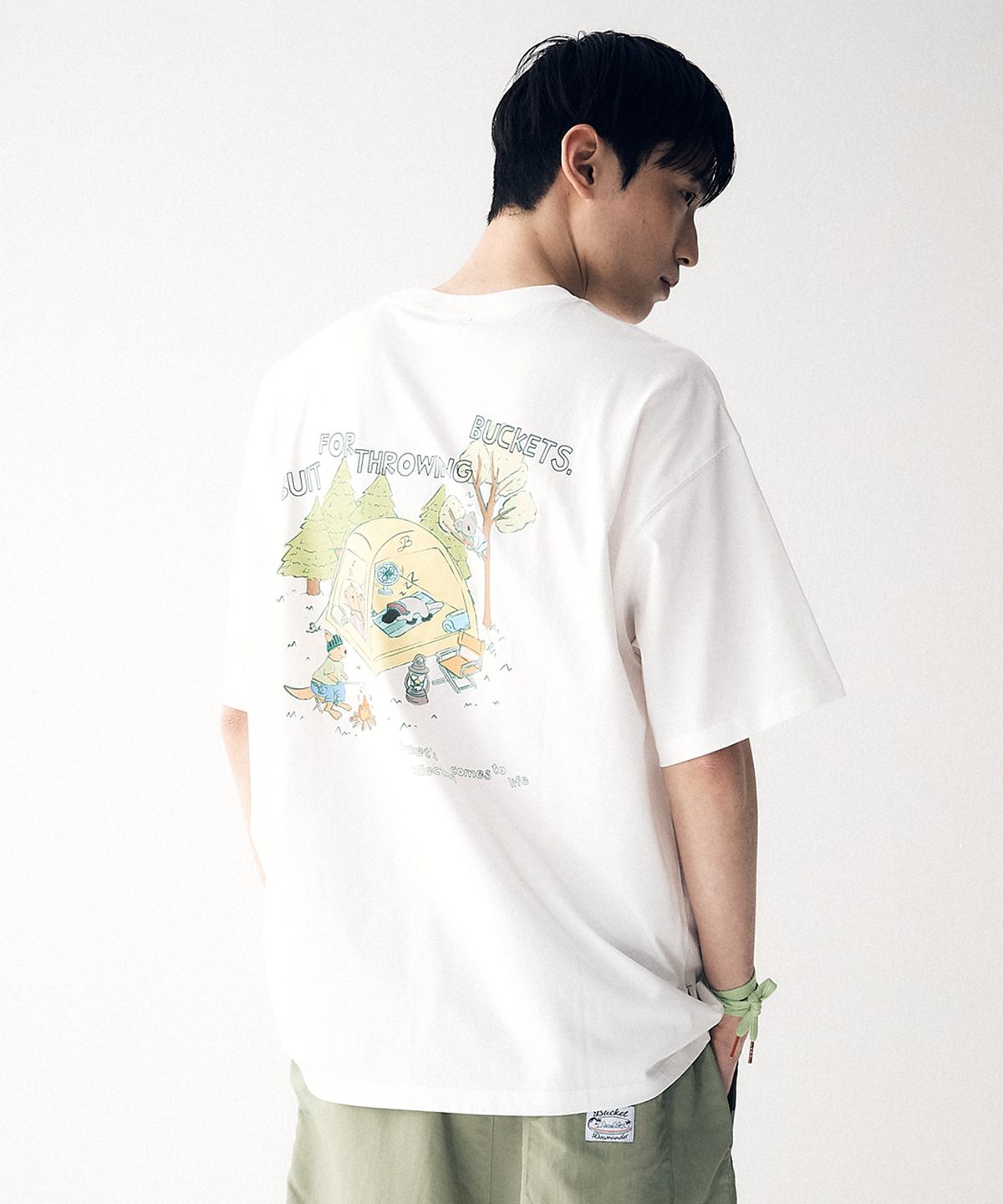 버킷(BUCKET) BCKT FAMILY CAMPING T-SHIRT [WHITE]