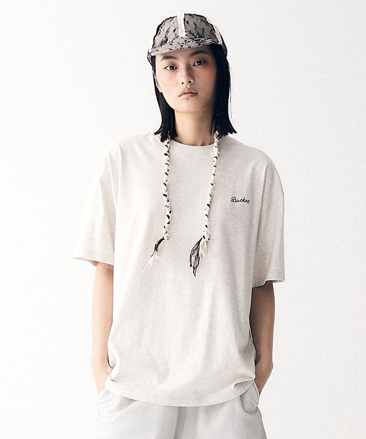 버킷(BUCKET) DAY&NIGHT T-SHIRT [OATMEAL]