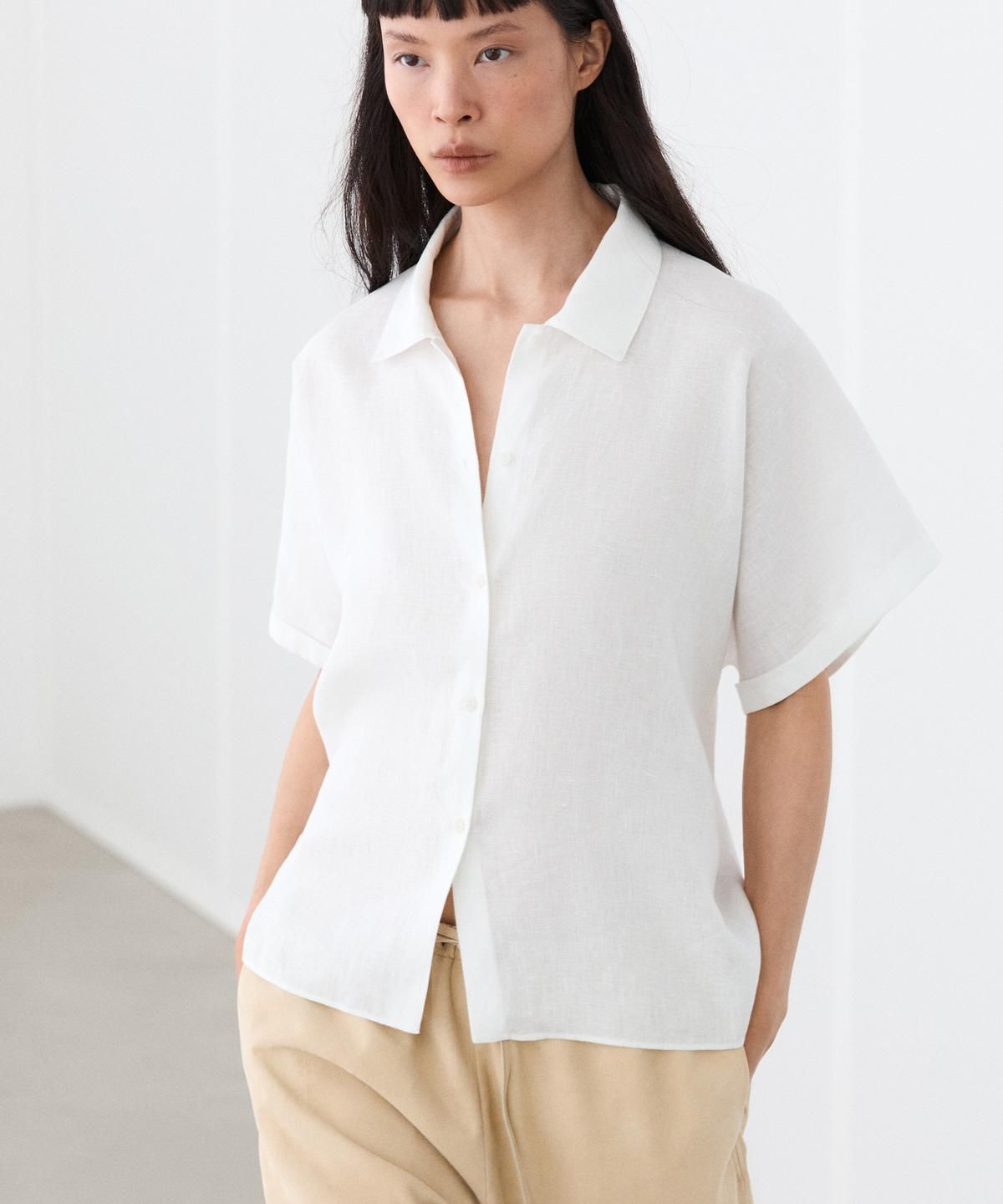 마시모두띠(MASSIMO DUTTI) 100% 리넨 반팔 셔츠