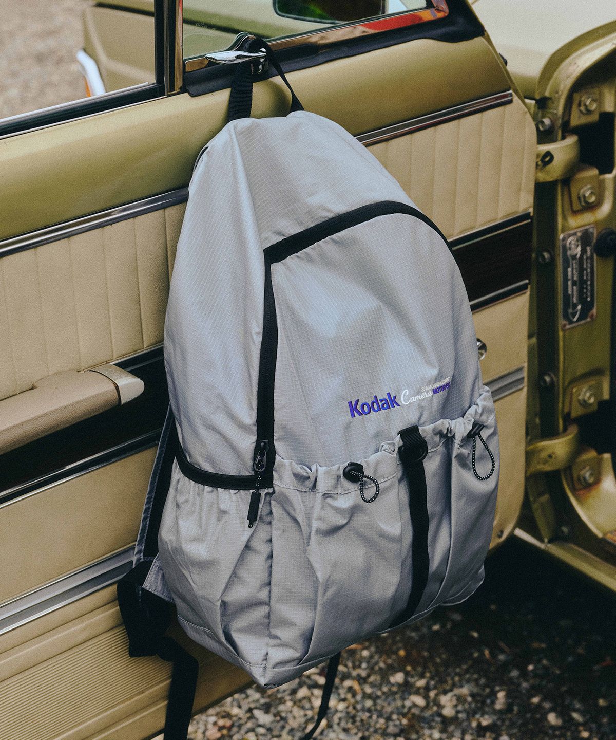 코닥(KODAK) 라이트 립스탑 백팩 (18L) GREY