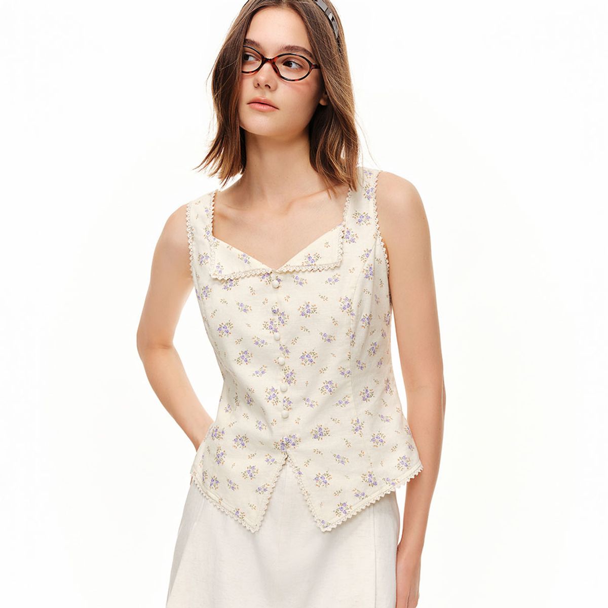 에이앤레이(AEIREI) AR_Sweet floral sleeveless blouse_2color