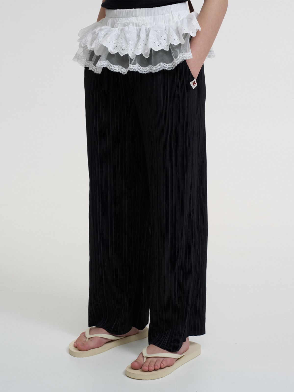 에이마켓(A-MARKET) CANCAN PLEATED PANTS_BLACK