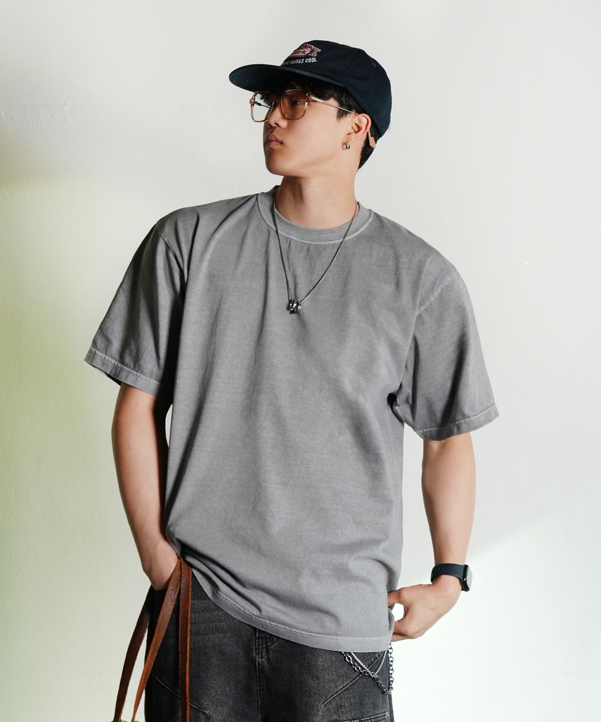 더마일(THEMILE) 15수 피그먼트 이센셜 크루넥_PIGMENT GRAY