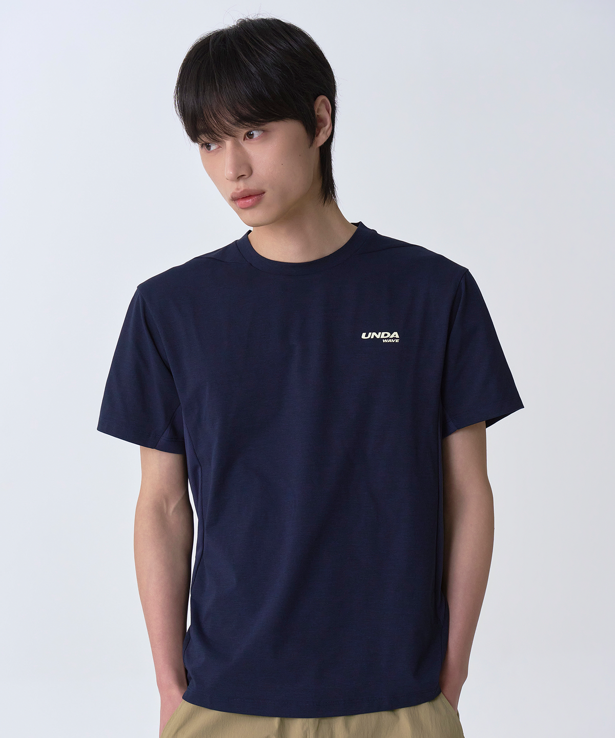 온다웨이브(UNDAWAVE) 레귤러핏 메쉬 절개 티셔츠 (네이비)
