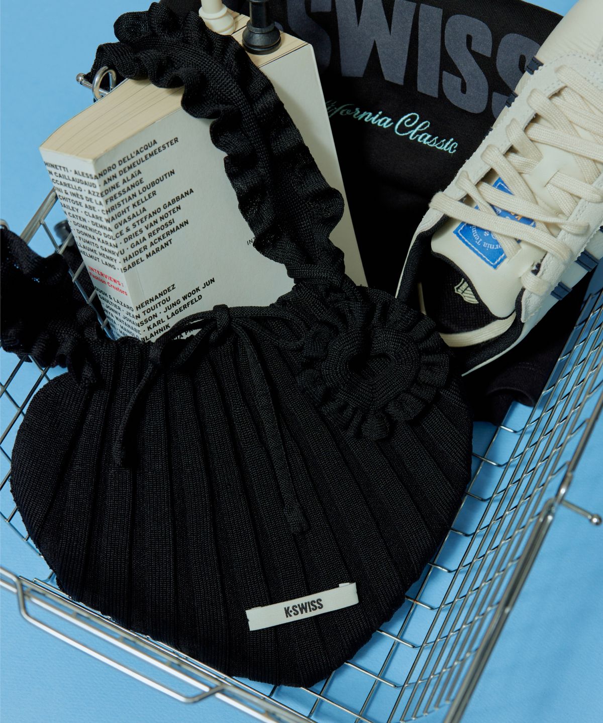 케이스위스(K-SWISS) K-SWISS X PLEATSMAMA 하트백_2KSBGMV508BK