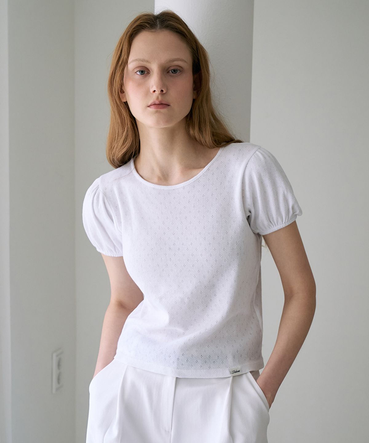 드헤베(DEHEVE) Label Point Puff T-shirt [White]