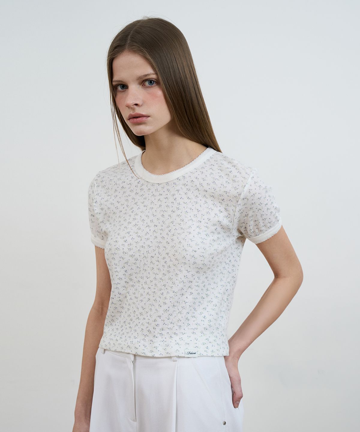 드헤베(DEHEVE) Flower Lace T-shirt [Ivory]