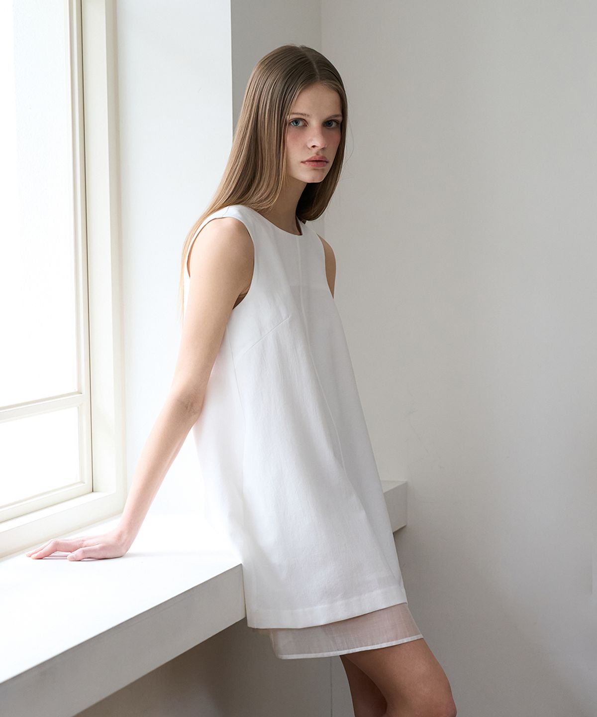 드헤베(DEHEVE) Layered Chiffon Mini Dress [Ivory]