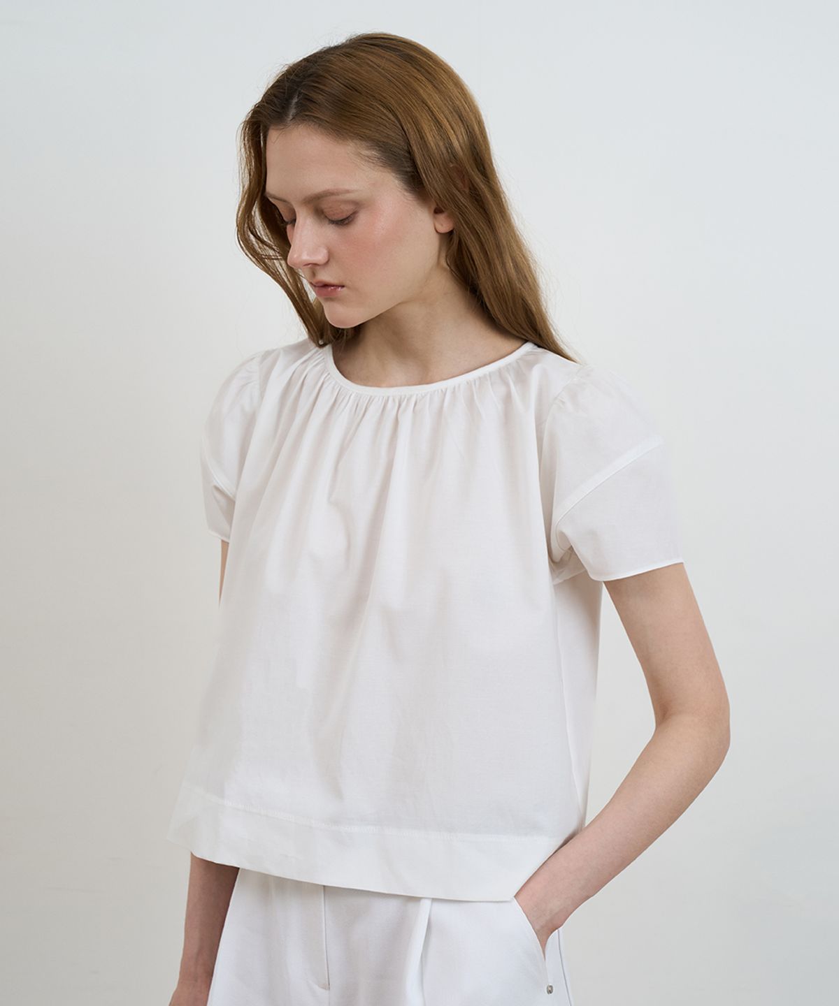 드헤베(DEHEVE) Volume Shirring Blouse [Ivory]