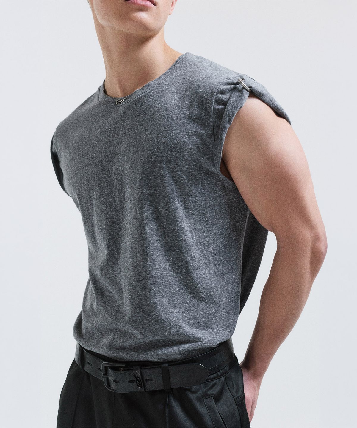 51퍼센트(51PERCENT) Ring slub sleeveless - grey