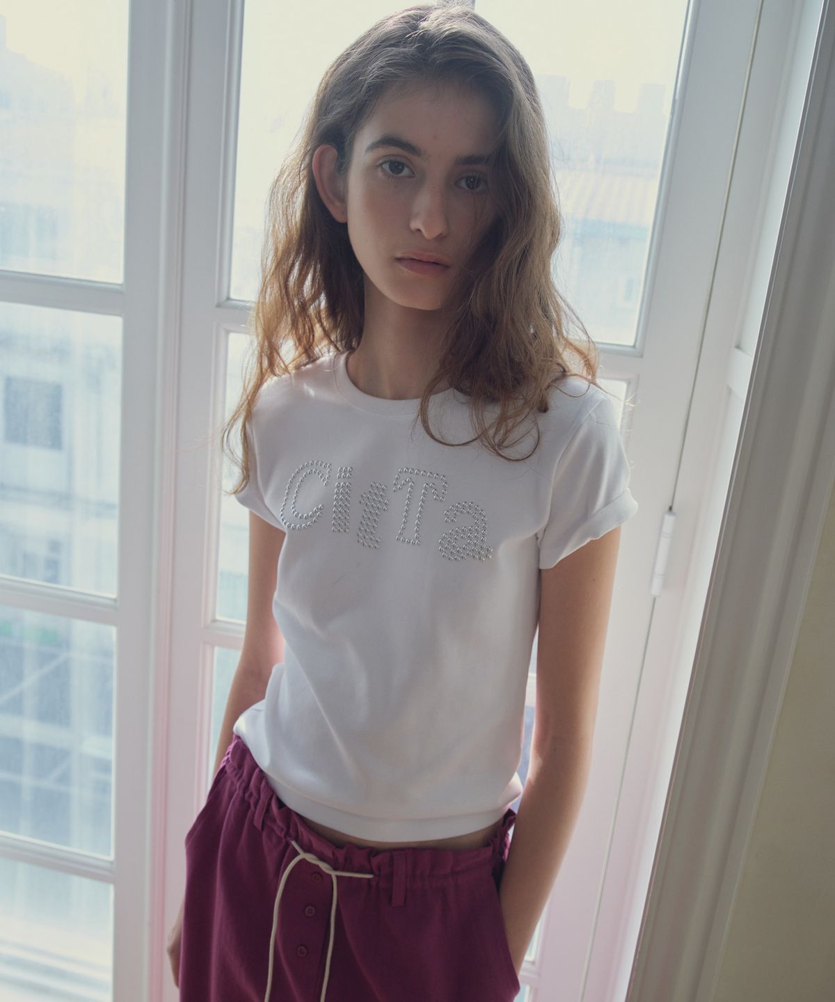 씨타(CITTA) Signature Stud Logo Slim Fit T-shirt_CTT3025(White)