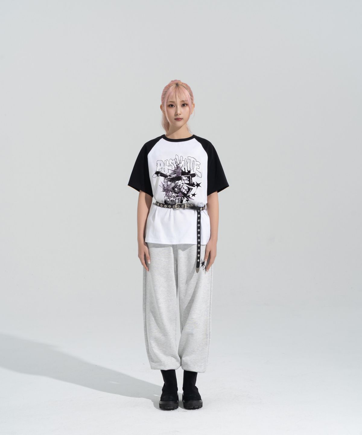 페이즈화이트(PHASEWHITE) [PHASE_4] CRASHED MEDIA RAGLAN SHORTSLEEVES _WHITE / 8802026-ST18