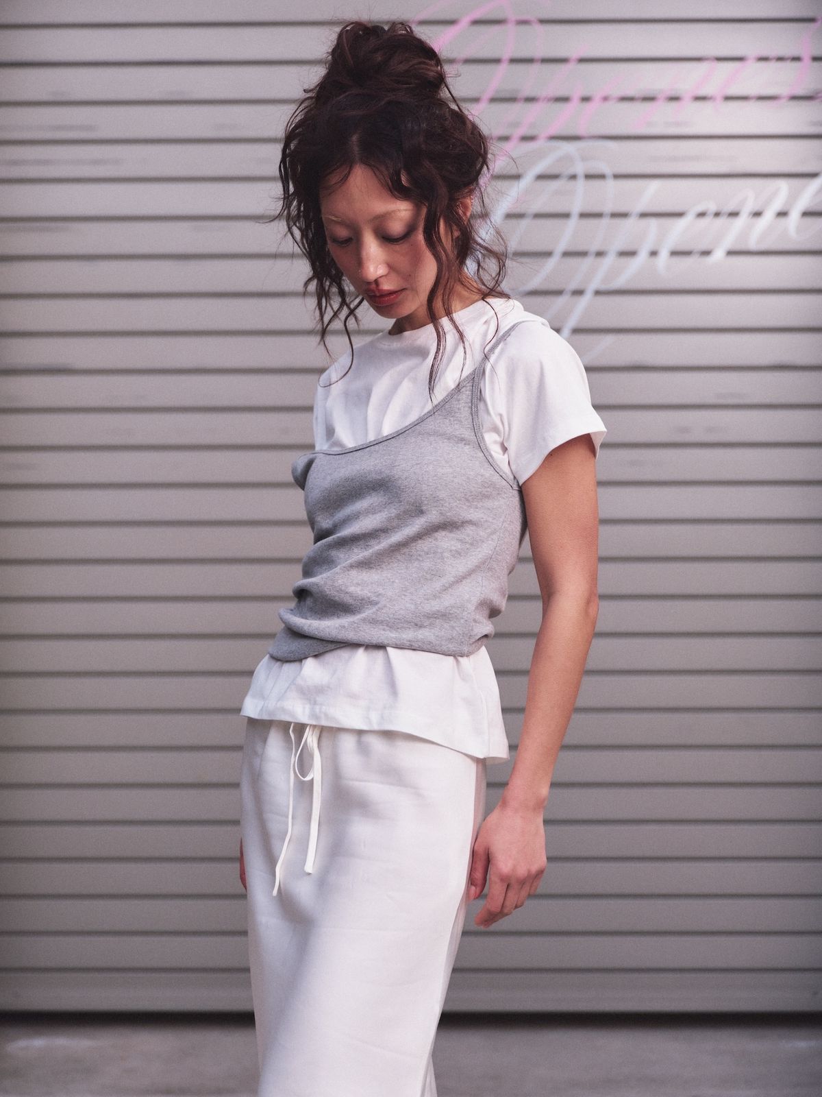 오프니스(OPENESS) Satin Midi Skirt - White