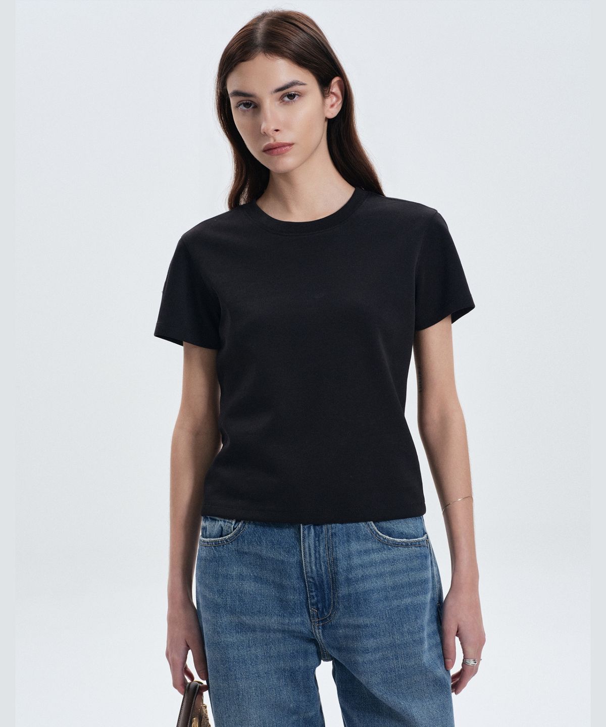 티엔지티 우먼(TNGT WOMAN) W Essential Cropped Tee (Black) TNTS6E205BK