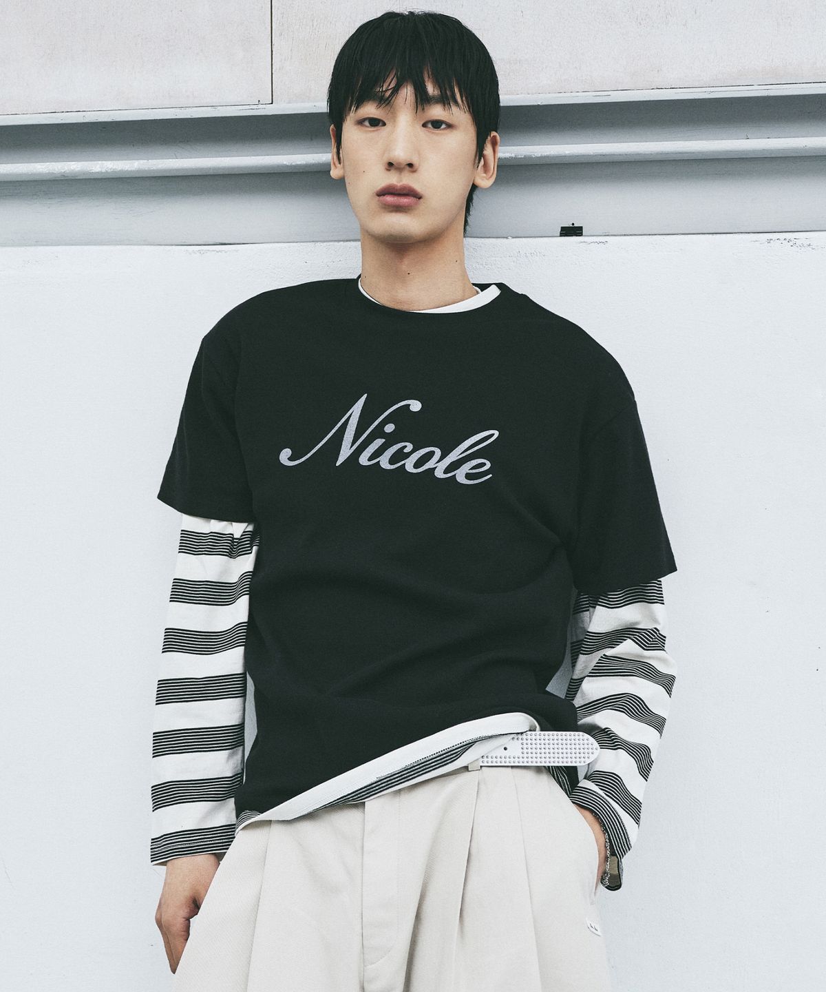 닉앤니콜(NICK&NICOLE) NICOLE LETTERING RIBBED SLIM T-SHIRT_BLACK