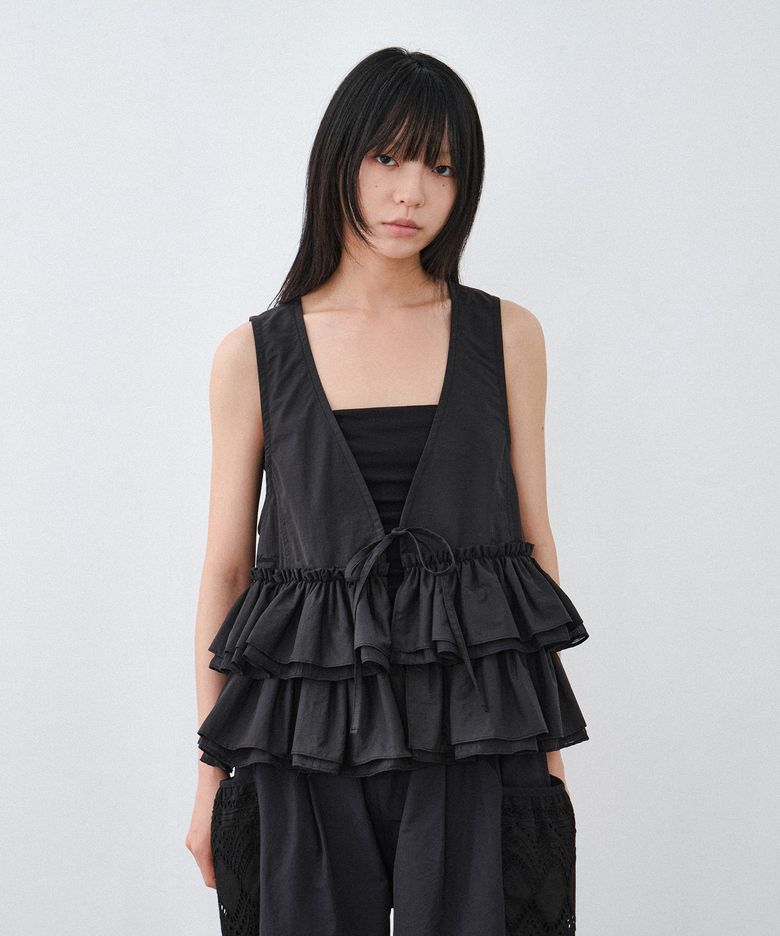 여성 프릴 베스트 (BLACK)