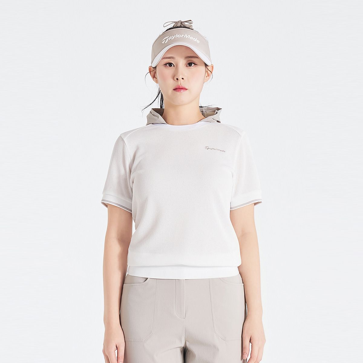 테일러메이드 어패럴(TAYLORMADE APPAREL) 26SS 여성 우븐 후드 반팔 티셔츠 T8031T66147-100