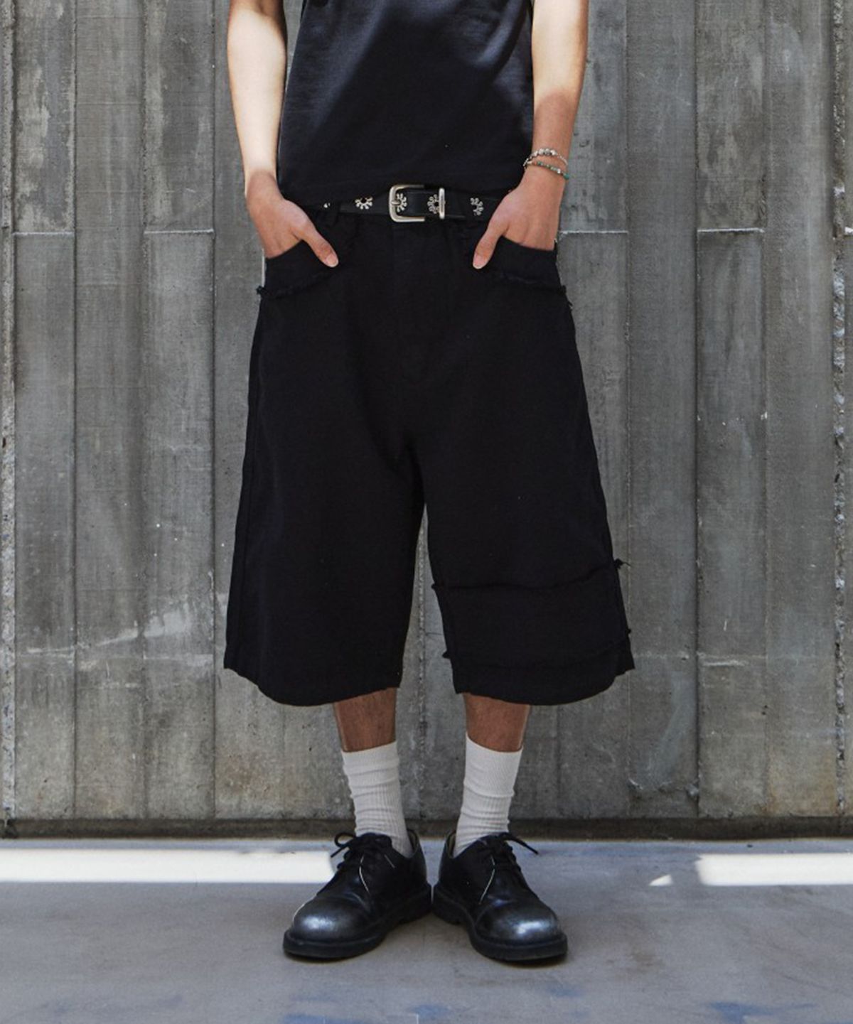 9999아카이브(9999ARCHIVE) [9999x후디진호] Cut-Out Vintage Bermuda Pants