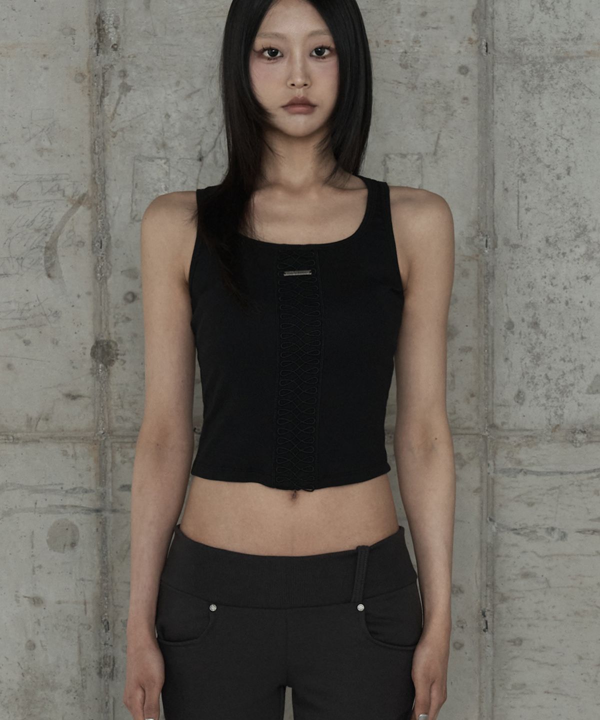 에트오소메(ETRE AU SOMMET) Crochet Point Short Sleeve (Black)