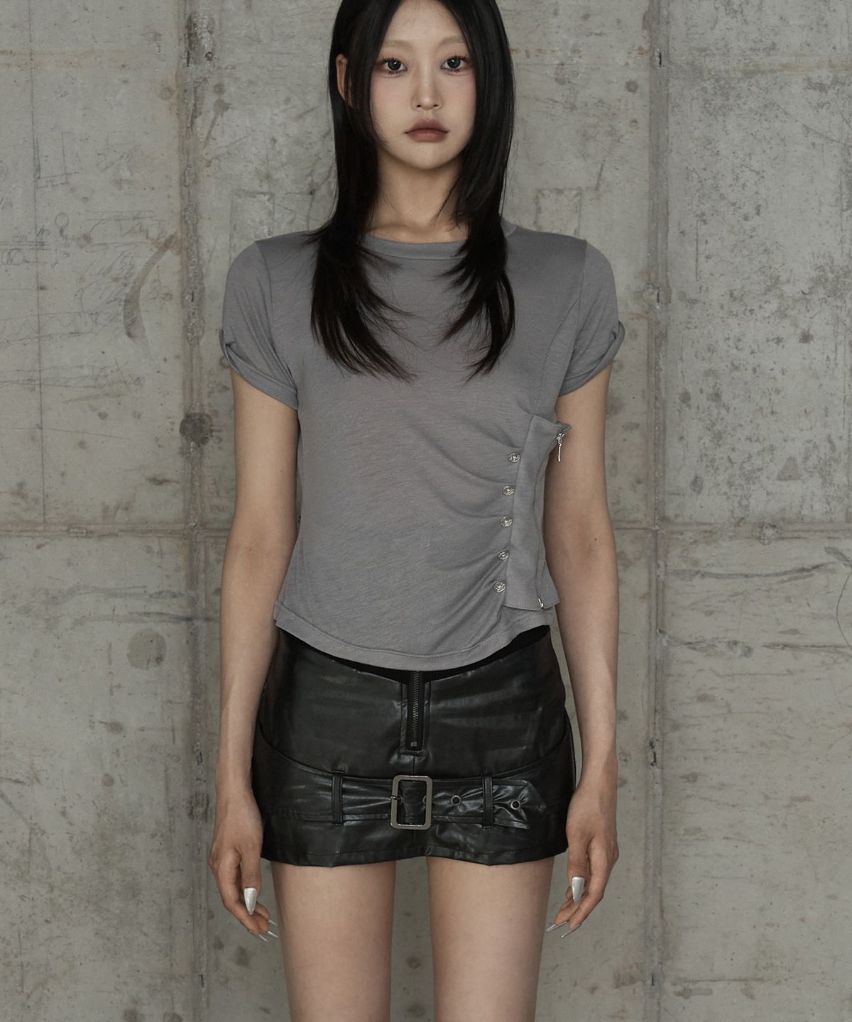 에트오소메(ETRE AU SOMMET) Drape Pintuck Zipper Roll-Up Short Top (Gray)