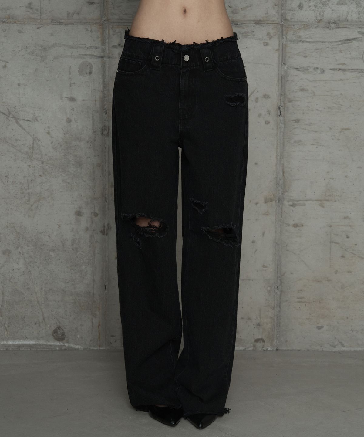 에트오소메(ETRE AU SOMMET) Wide Front Damage Denim Pants (Black)