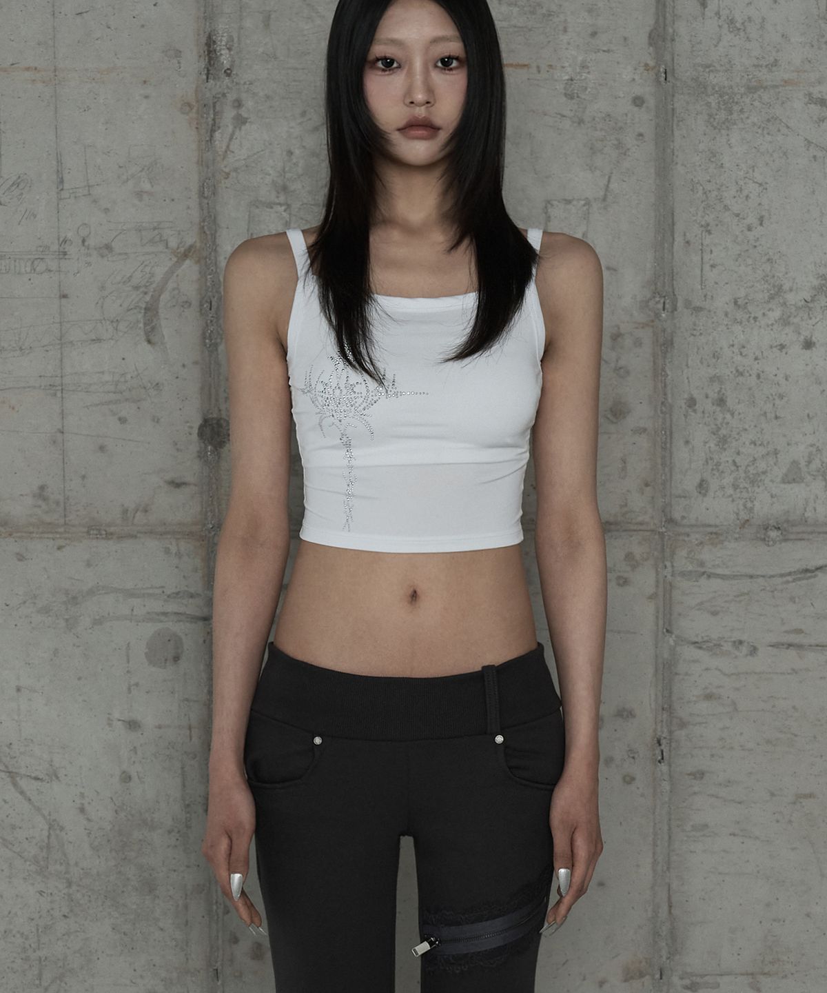 에트오소메(ETRE AU SOMMET) Cross Hotfix Backless Sleeve (White)