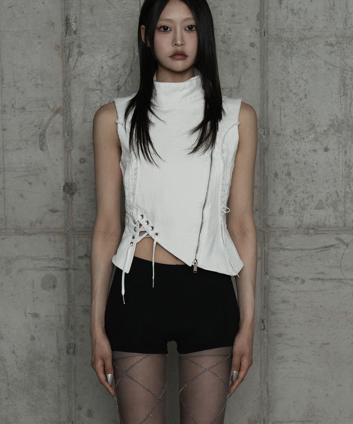 에트오소메(ETRE AU SOMMET) Diagonal Corset Vest (White)