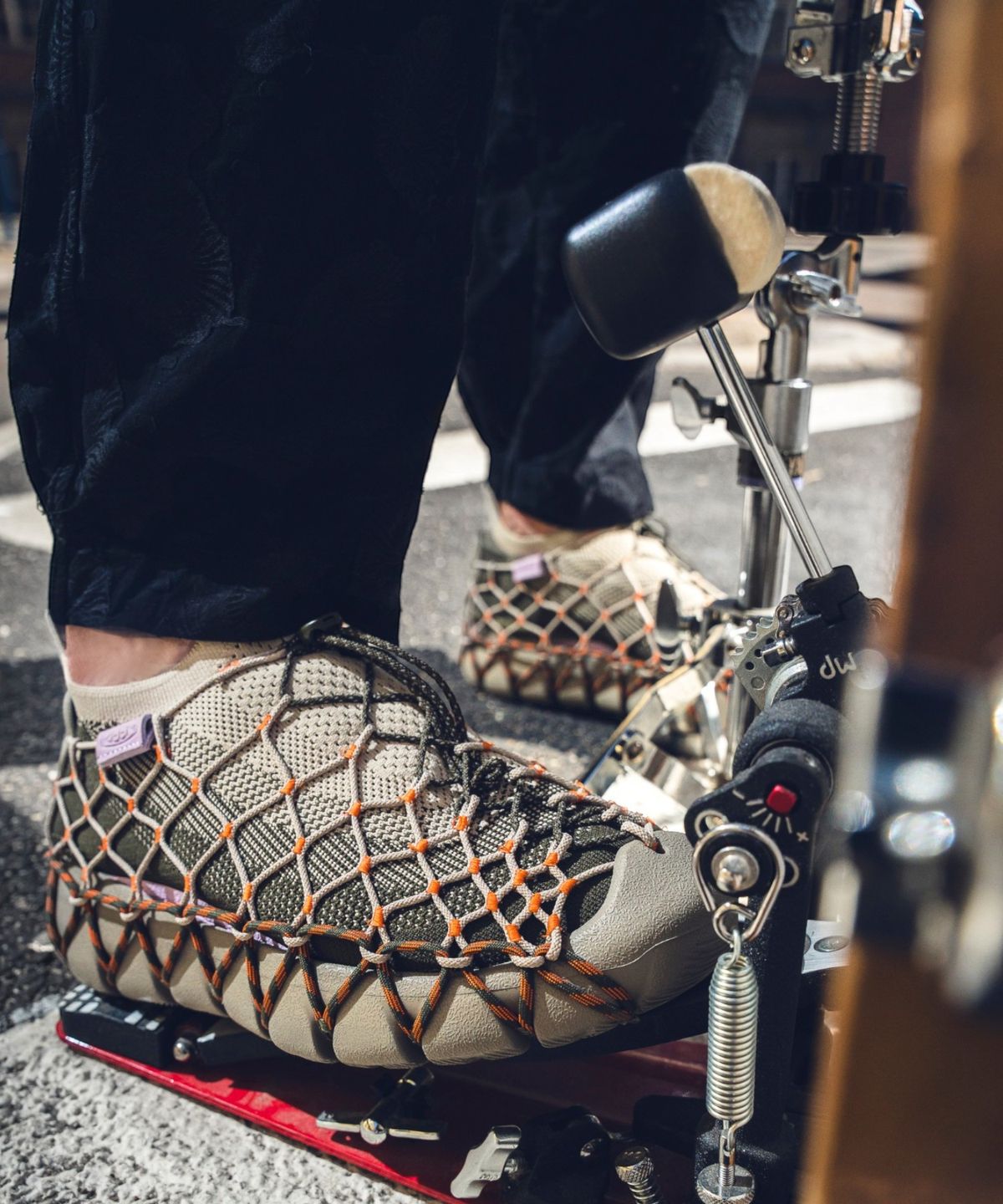 킨(KEEN) [KEEN x HENRIK VIBSKOV] 유니크 360 남성 슬립온 BRINDLE/SCARLET IBIS