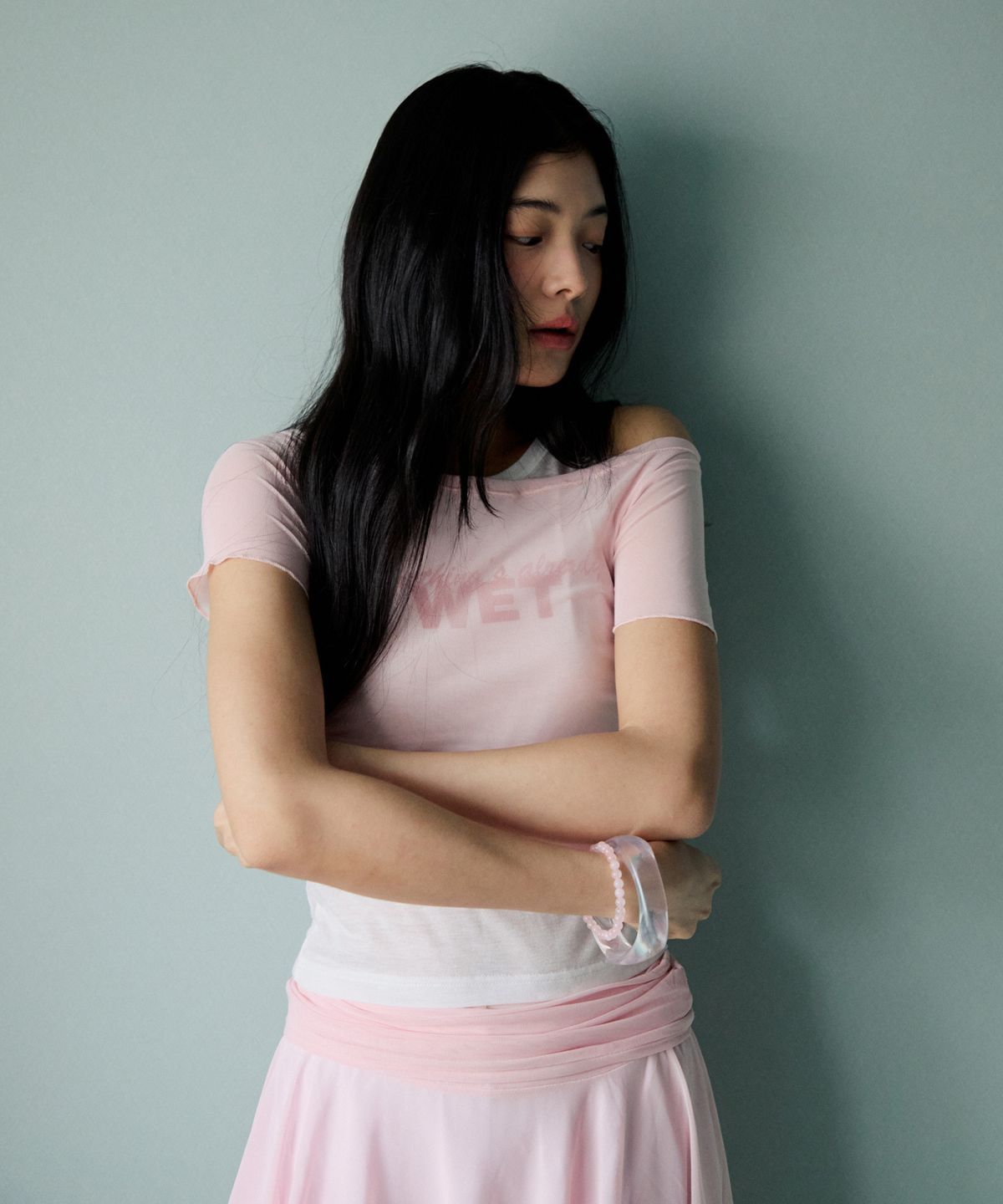 라라폭스(LALAFOX) 라라폭스X초감각 LAYERED SEE THROUGH OFF SHOULDER TOP PINK BS2CH028